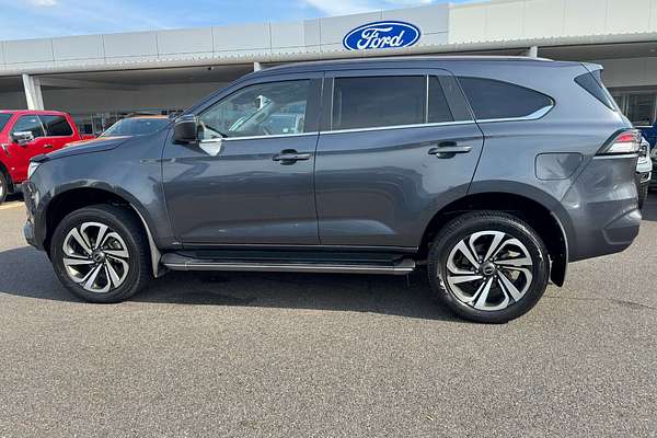 2022 Isuzu MU-X LS-T