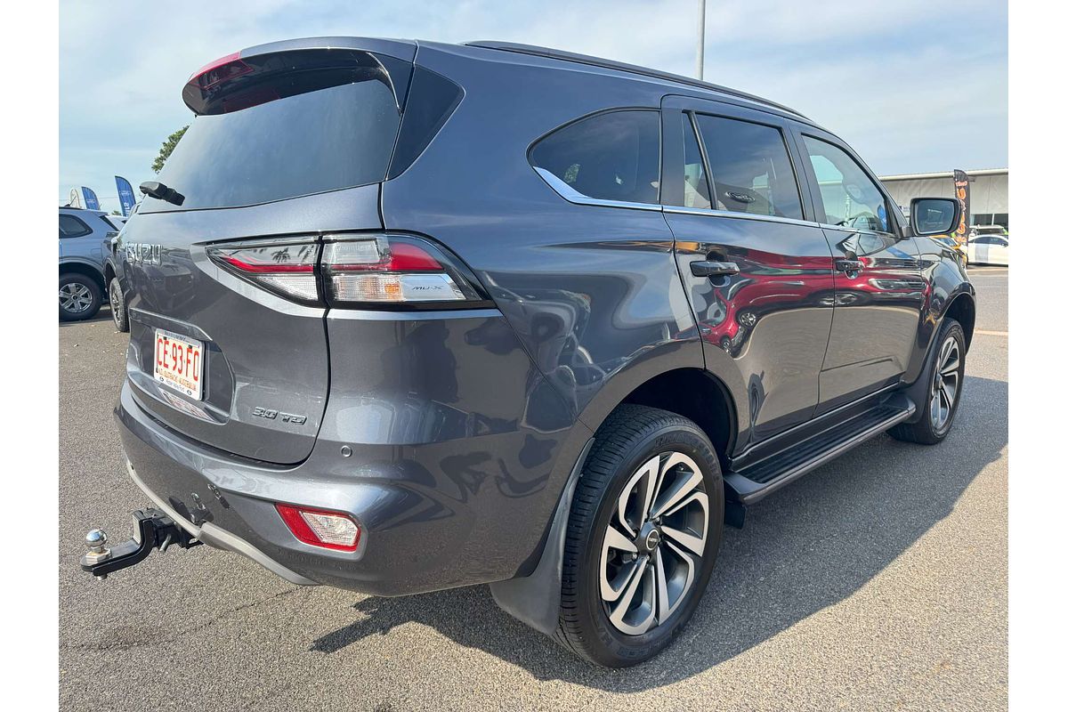 2022 Isuzu MU-X LS-T