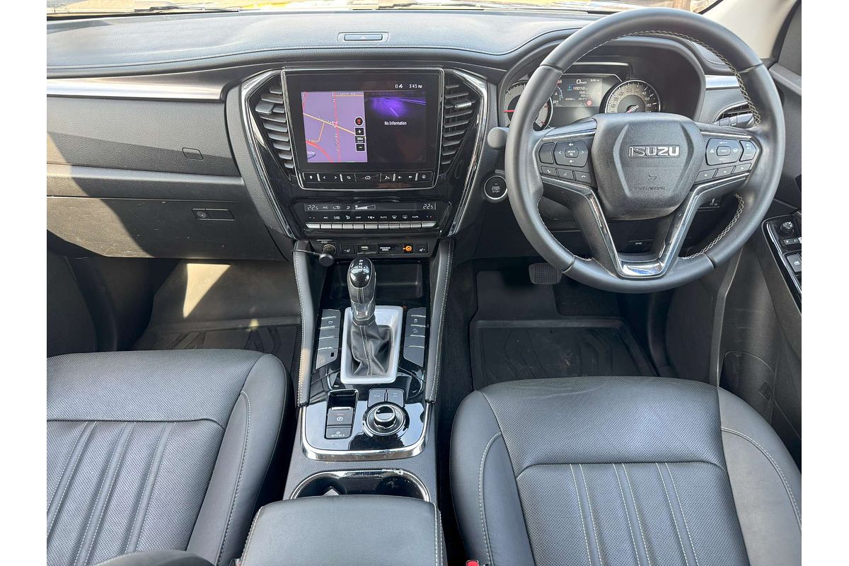 2022 Isuzu MU-X LS-T