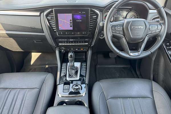 2022 Isuzu MU-X LS-T