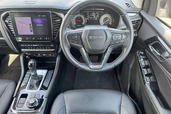 2022 Isuzu MU-X LS-T