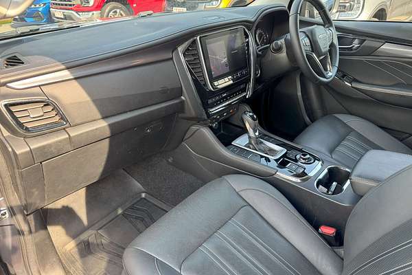 2022 Isuzu MU-X LS-T