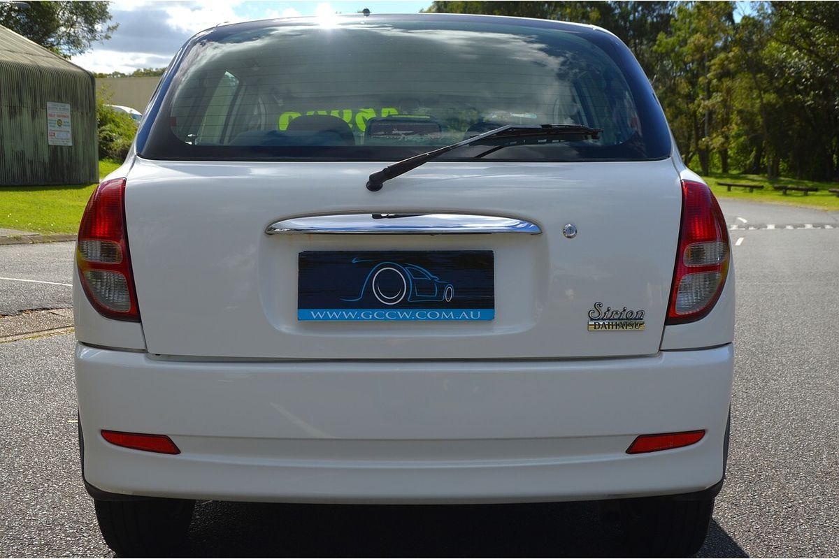 2004 Daihatsu Sirion M100RS