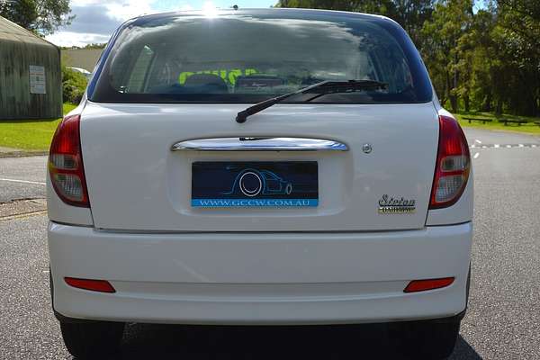 2004 Daihatsu Sirion M100RS