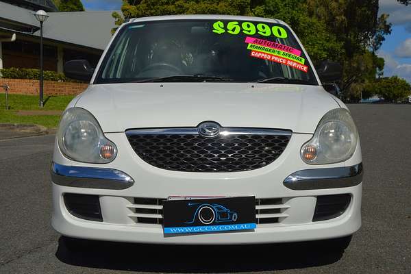 2004 Daihatsu Sirion M100RS