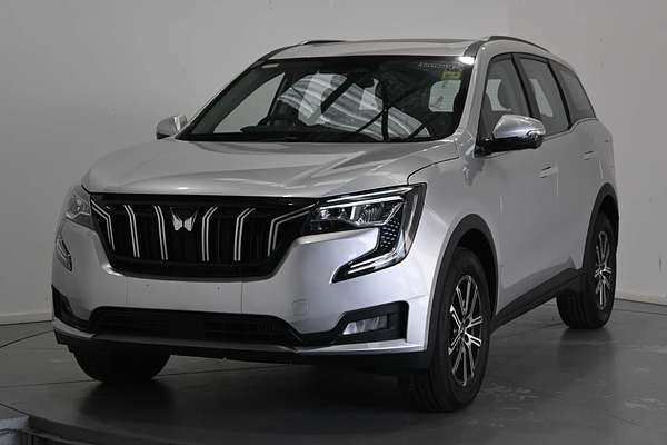 2025 Mahindra XUV700 AX7L