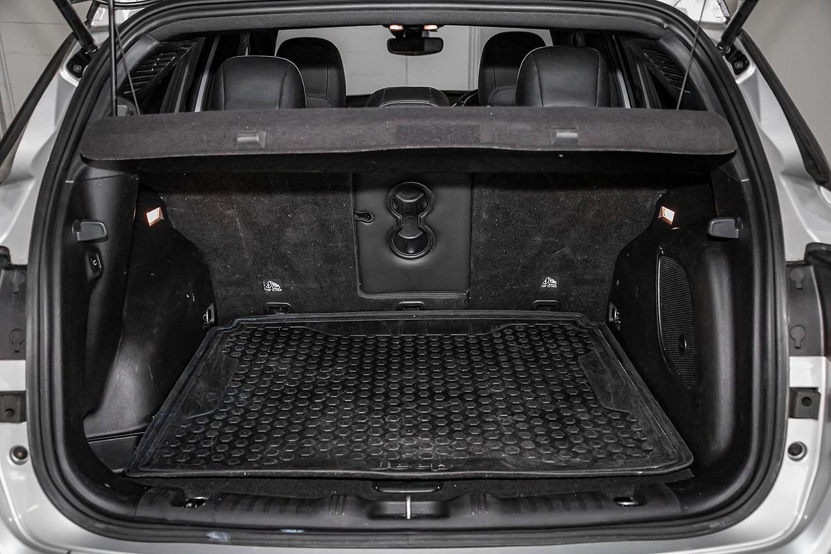 2021 Jeep Compass Limited M6