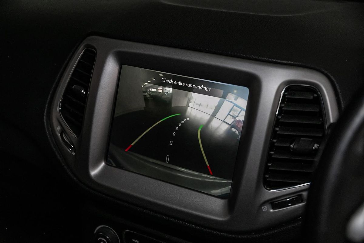 2021 Jeep Compass Limited M6
