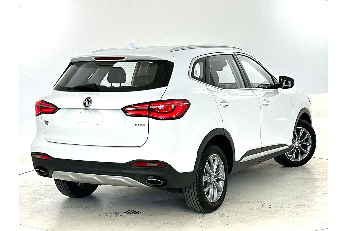 2022 MG HS Vibe SAS23