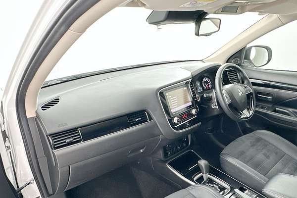 2020 Mitsubishi Outlander LS ZL