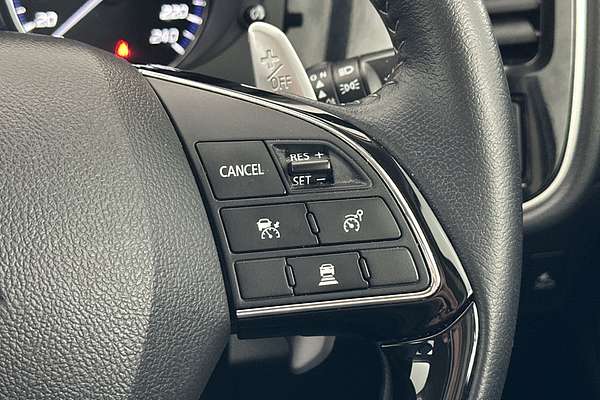 2020 Mitsubishi Outlander LS ZL