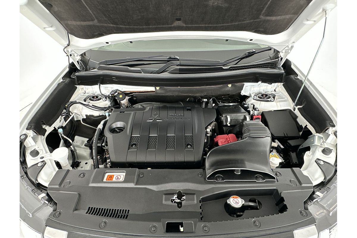 2020 Mitsubishi Outlander LS ZL