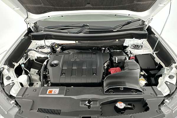 2020 Mitsubishi Outlander LS ZL