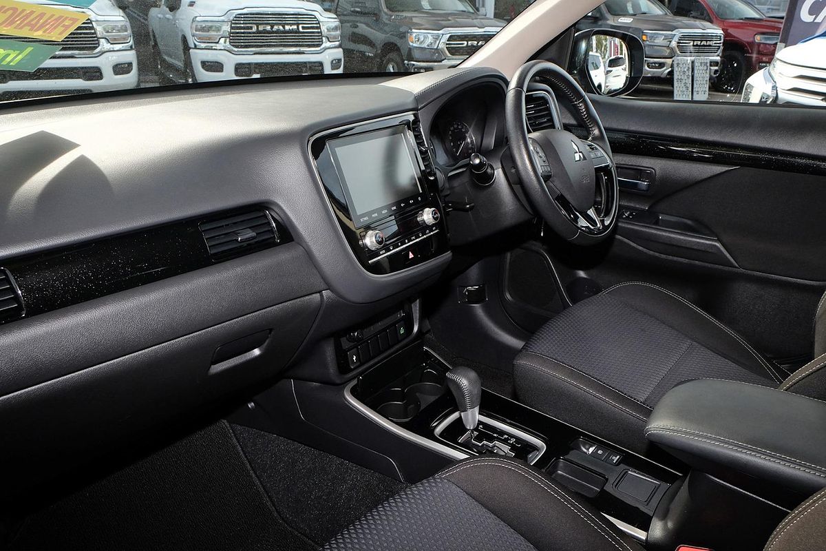 2019 Mitsubishi Outlander ES ZL