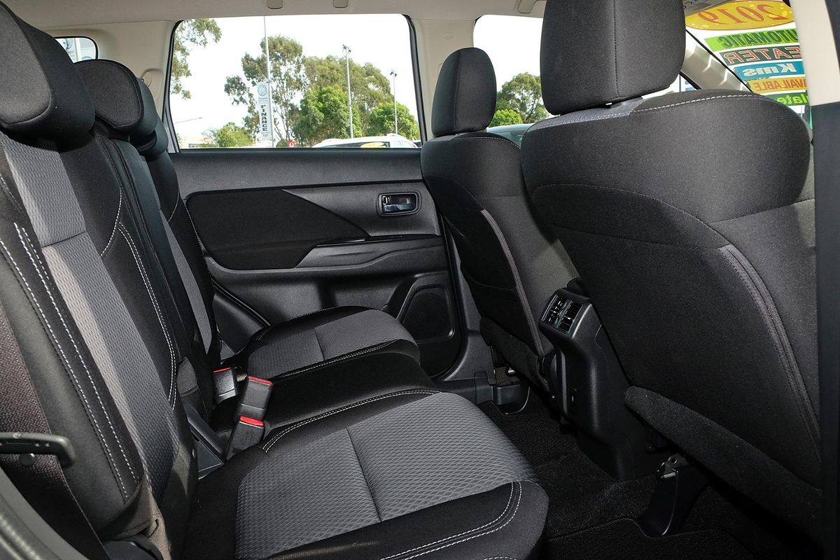 2019 Mitsubishi Outlander ES ZL