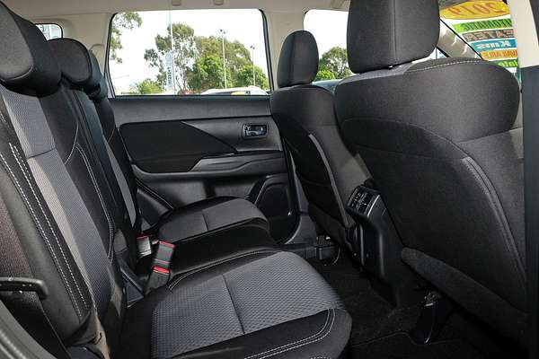 2019 Mitsubishi Outlander ES ZL