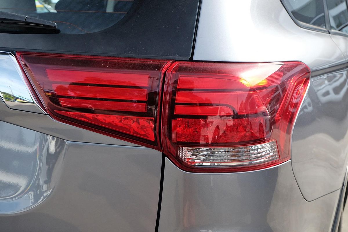 2019 Mitsubishi Outlander ES ZL