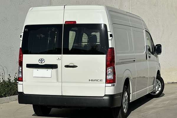 2022 Toyota Hiace GDH320R