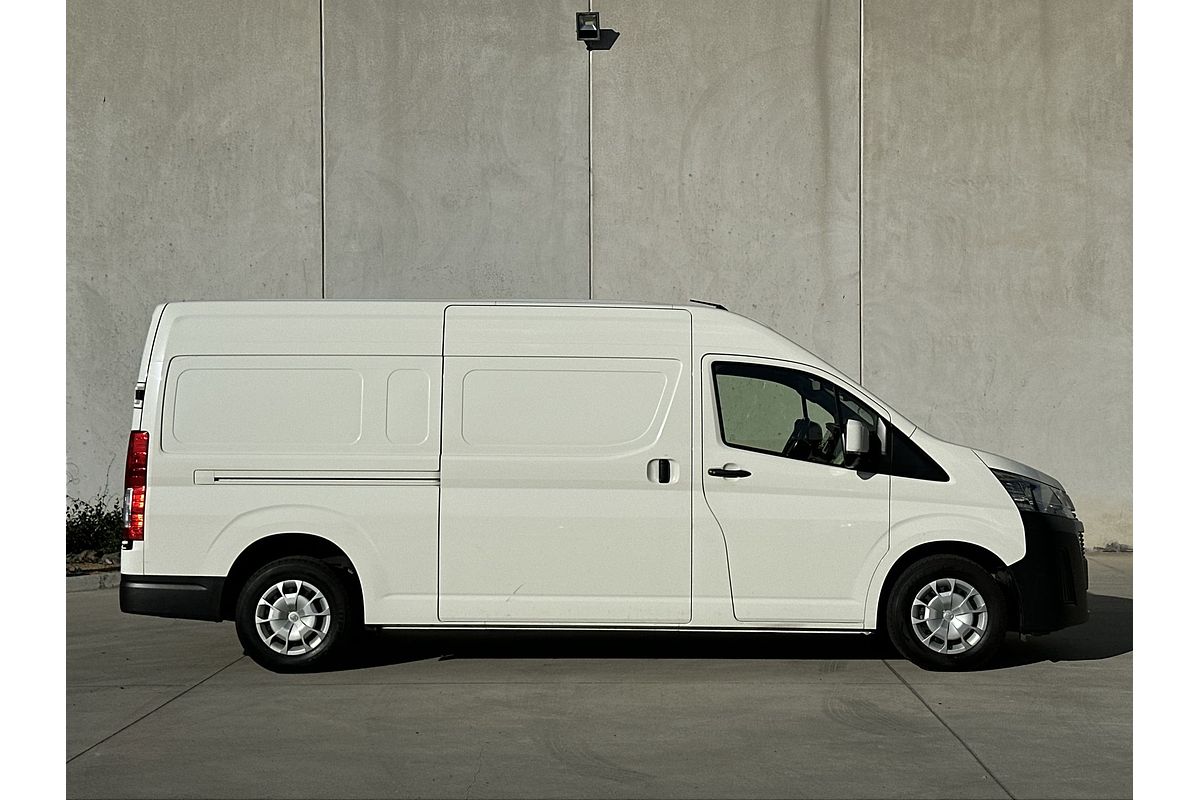 2022 Toyota Hiace GDH320R