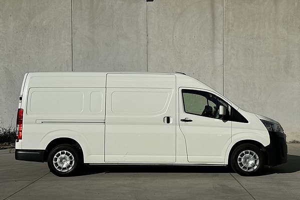 2022 Toyota Hiace GDH320R