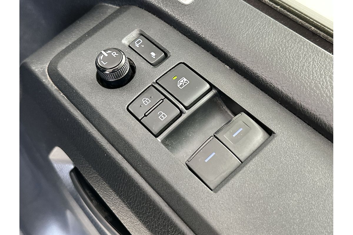 2022 Toyota Hiace GDH320R