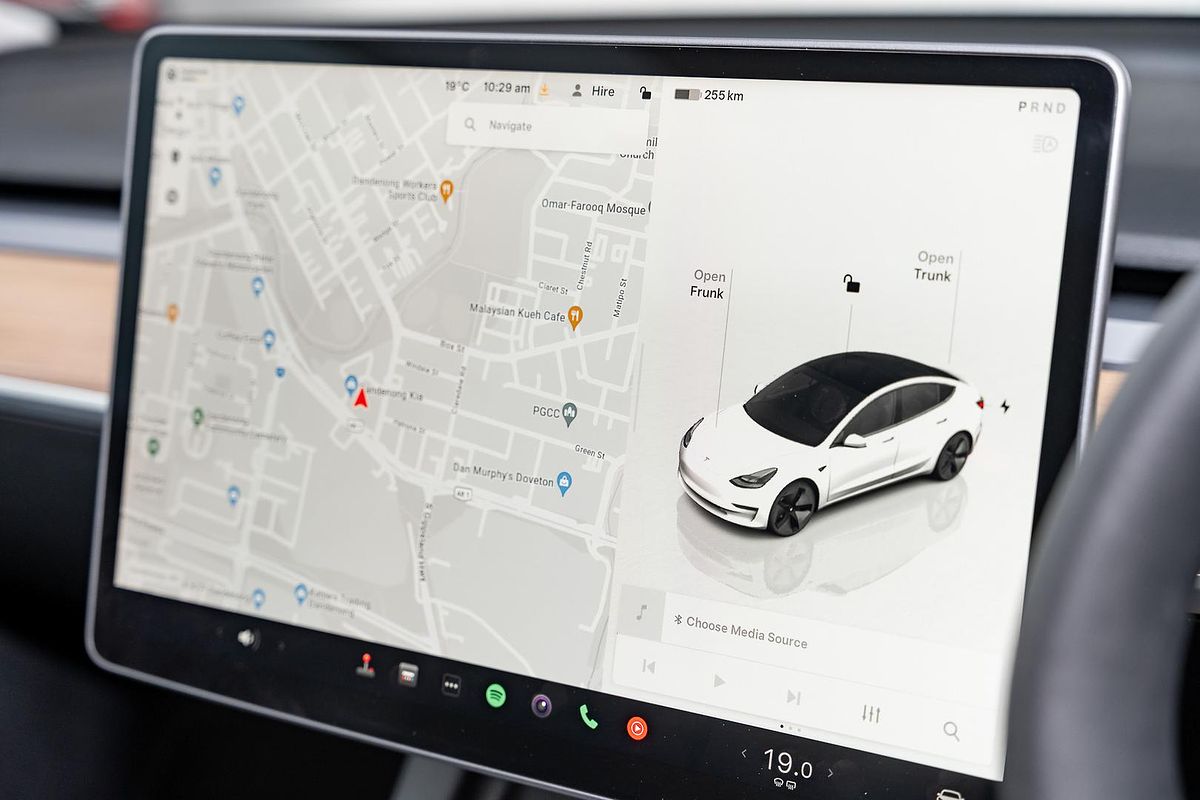 2023 Tesla Model 3 Rear-Wheel Drive