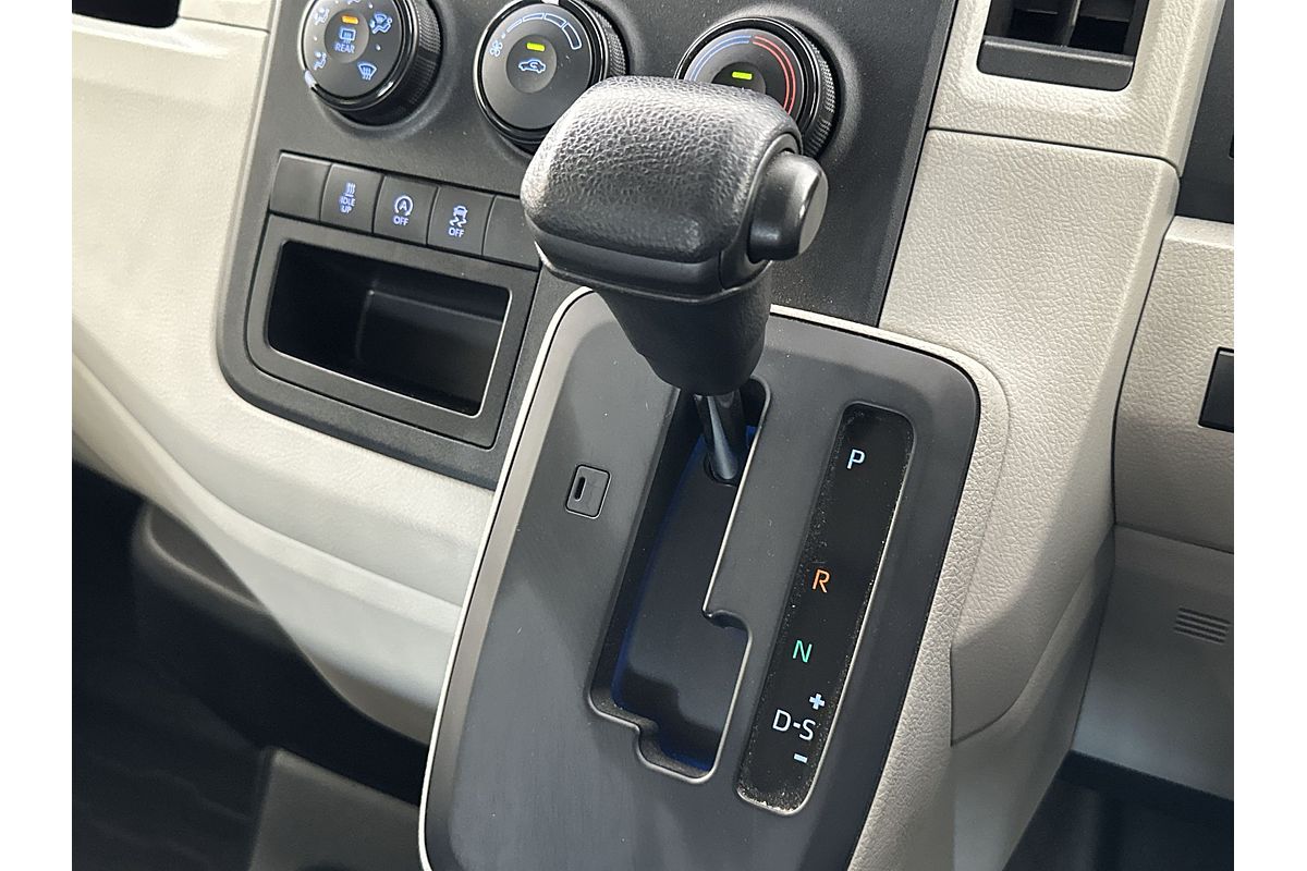 2022 Toyota Hiace GDH320R