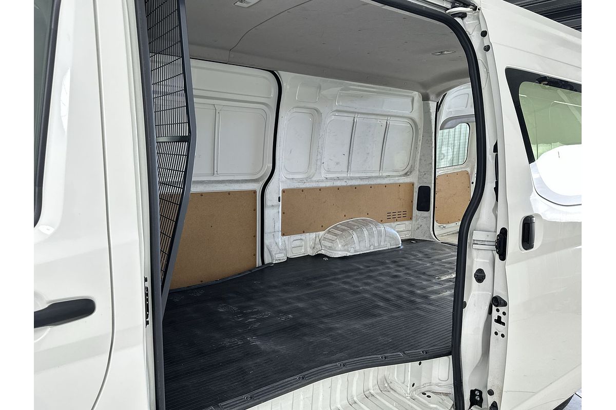 2022 Toyota Hiace GDH320R