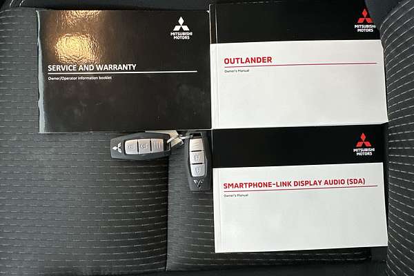 2022 Mitsubishi Outlander ES ZM