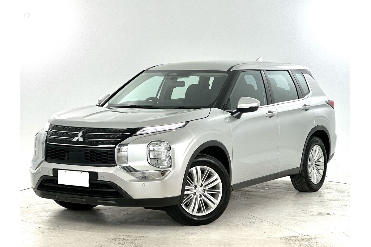 2022 Mitsubishi Outlander ES ZM