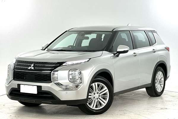2022 Mitsubishi Outlander ES ZM