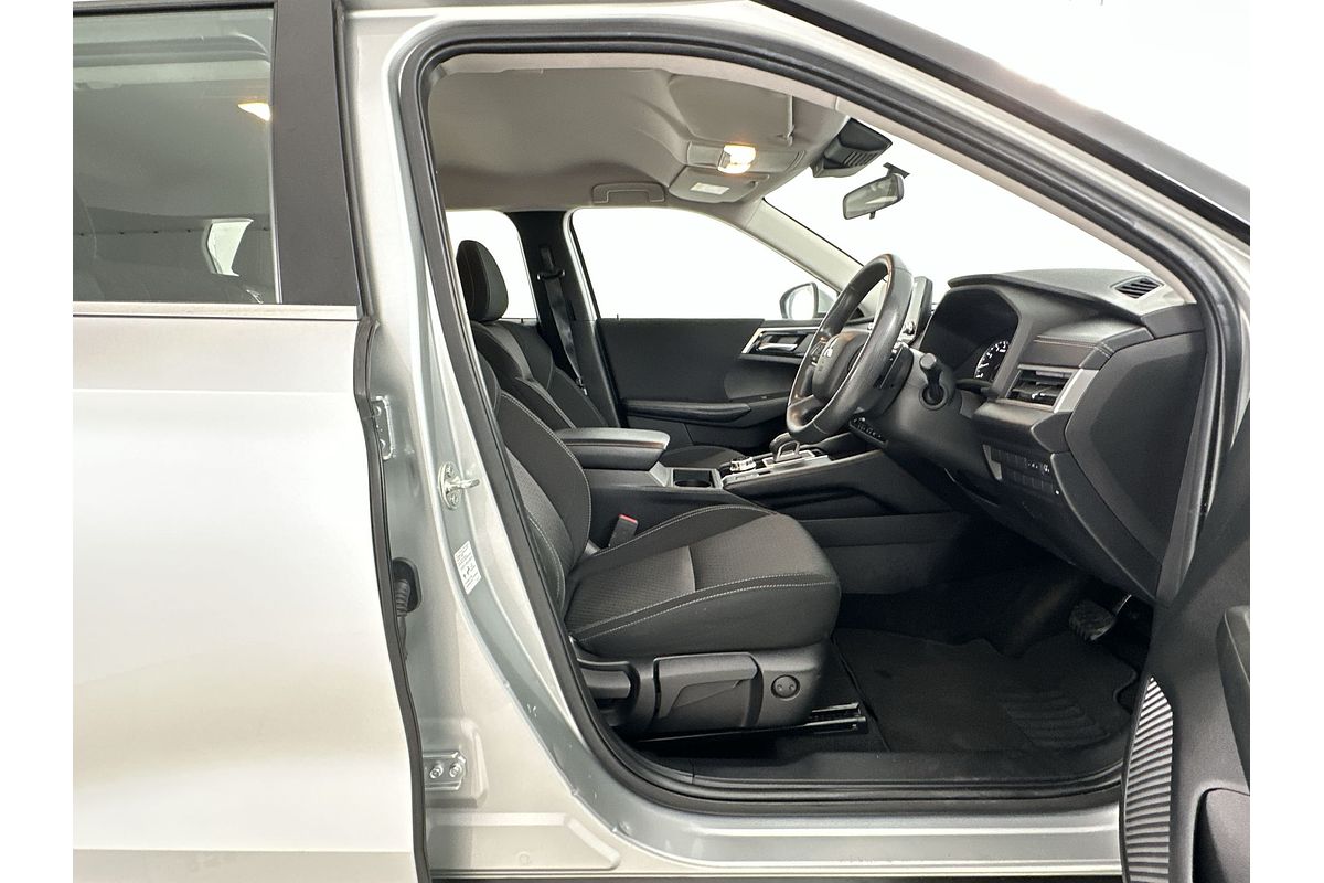 2022 Mitsubishi Outlander ES ZM