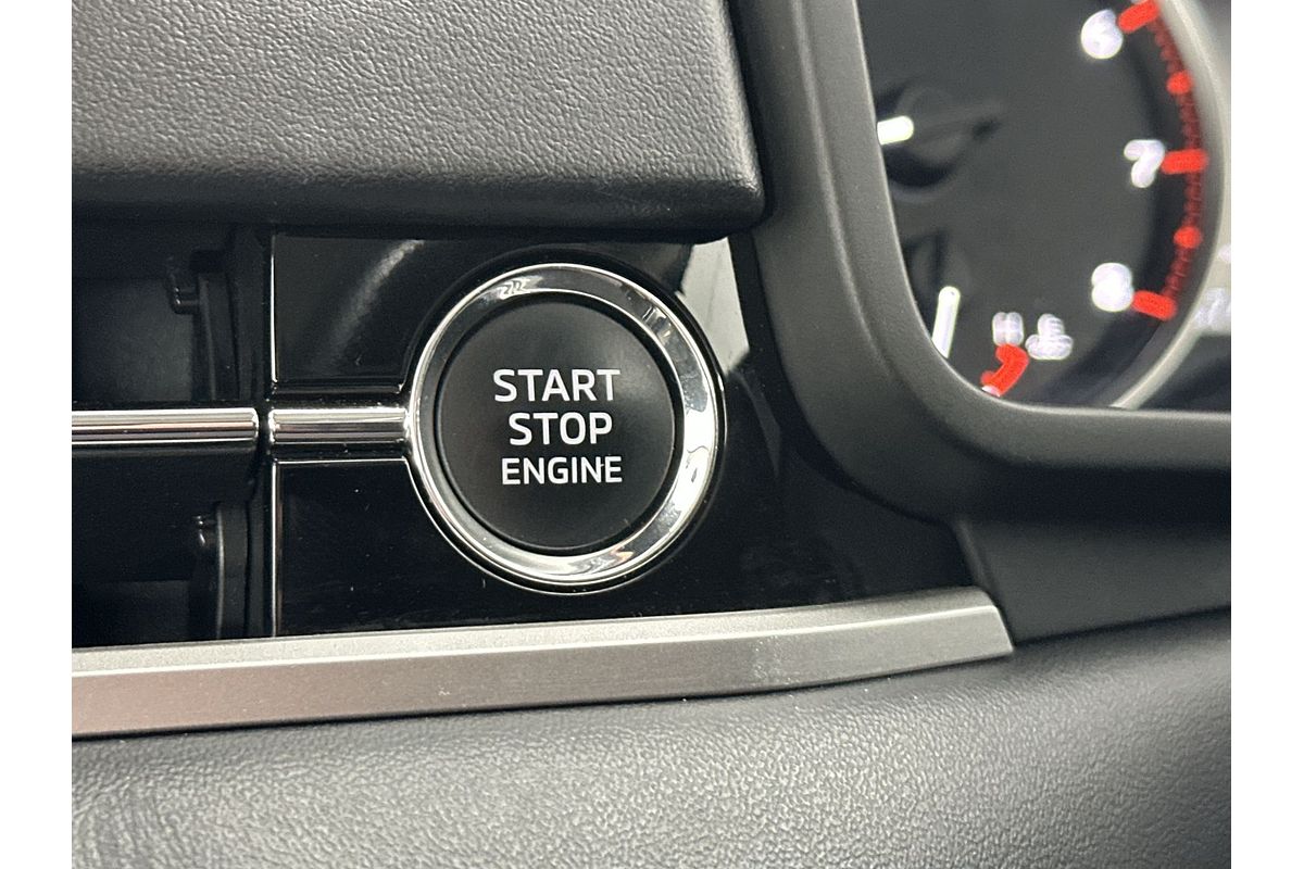2022 Mitsubishi Outlander ES ZM