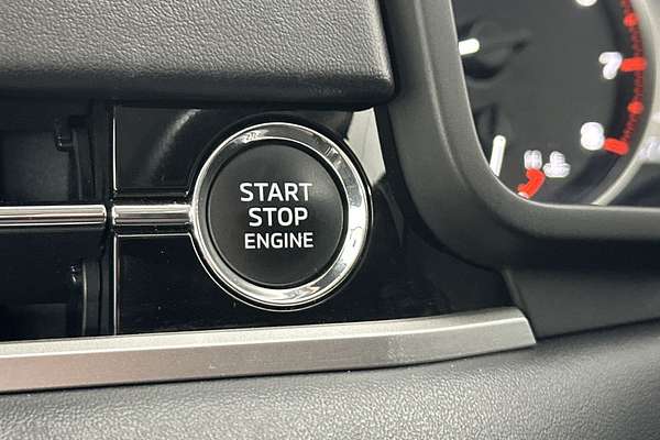 2022 Mitsubishi Outlander ES ZM