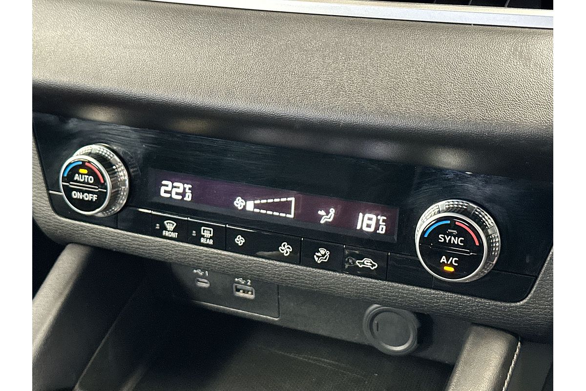 2022 Mitsubishi Outlander ES ZM