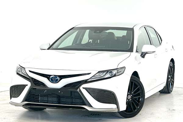 2023 Toyota Camry SX AXVH70R