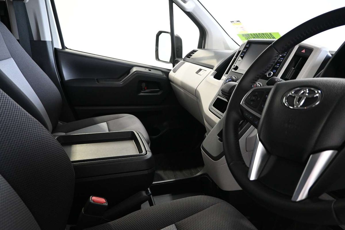 2022 Toyota Hiace GDH300R LWB