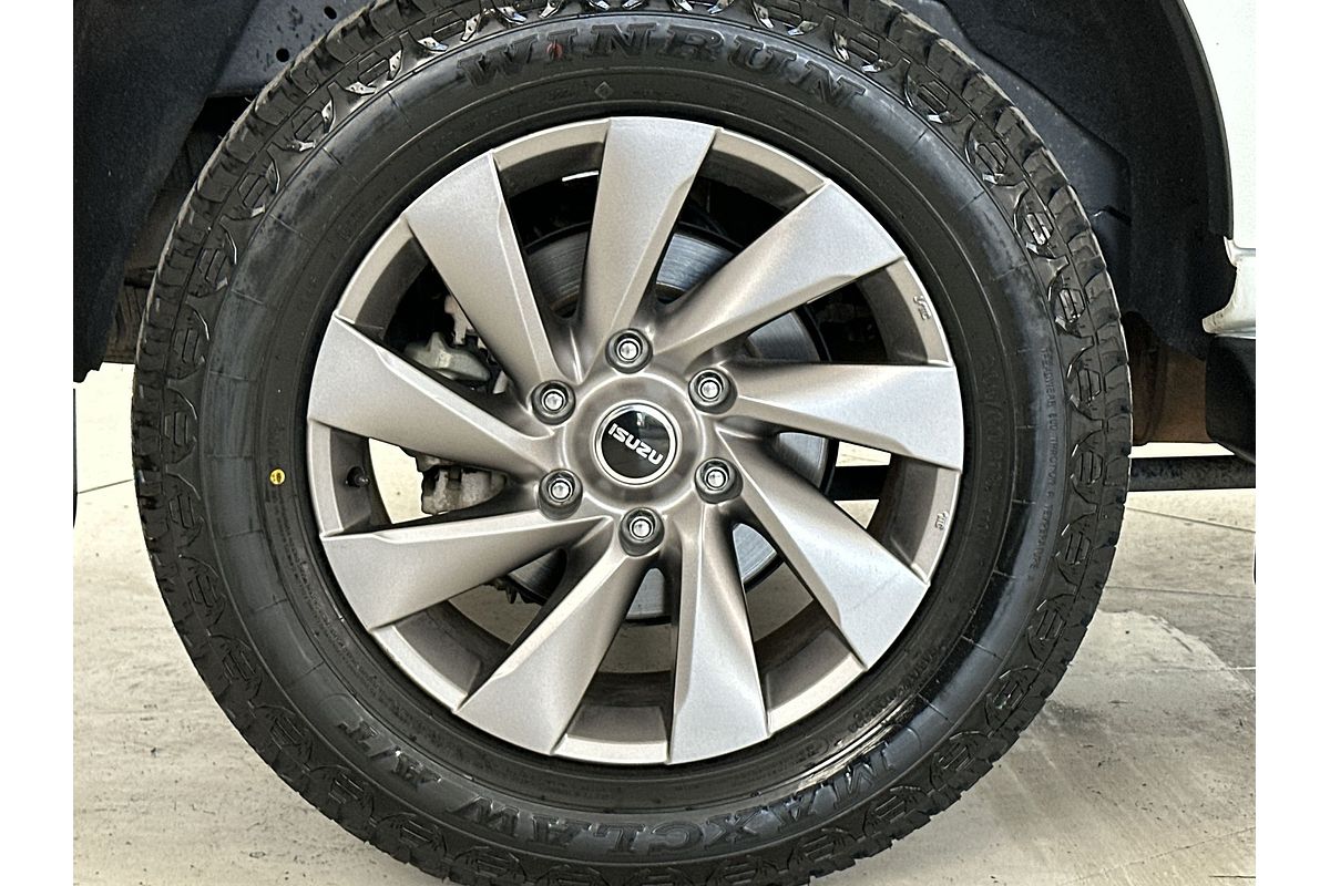 2022 Isuzu MU-X LS-U