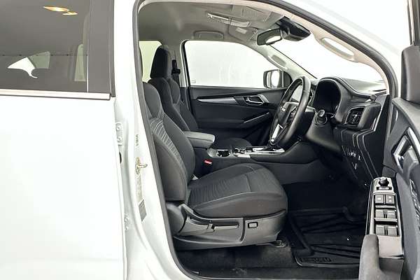 2022 Isuzu MU-X LS-U
