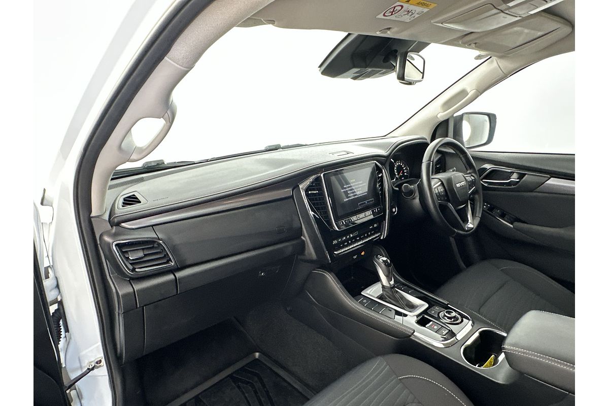 2022 Isuzu MU-X LS-U