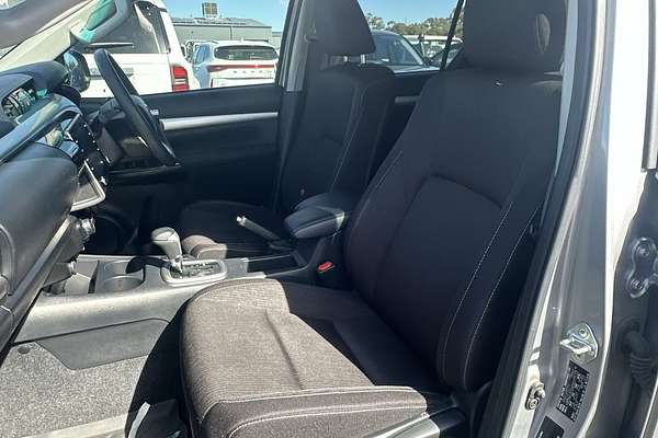 2023 Toyota Hilux SR5 GUN126R 4X4