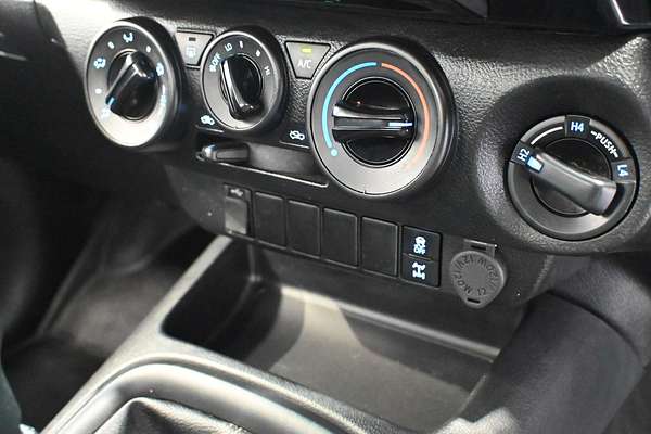 2023 Toyota Hilux SR GUN126R 4X4