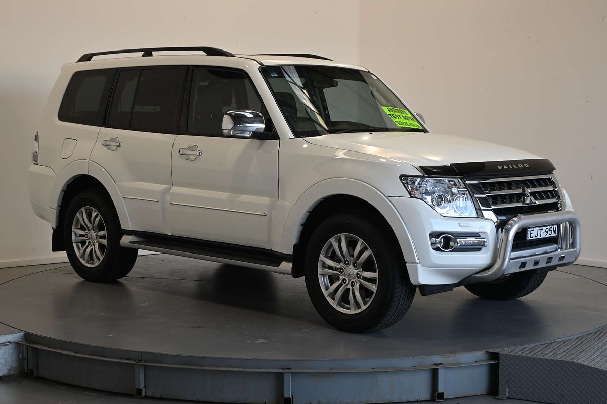 2020 Mitsubishi Pajero Exceed NX