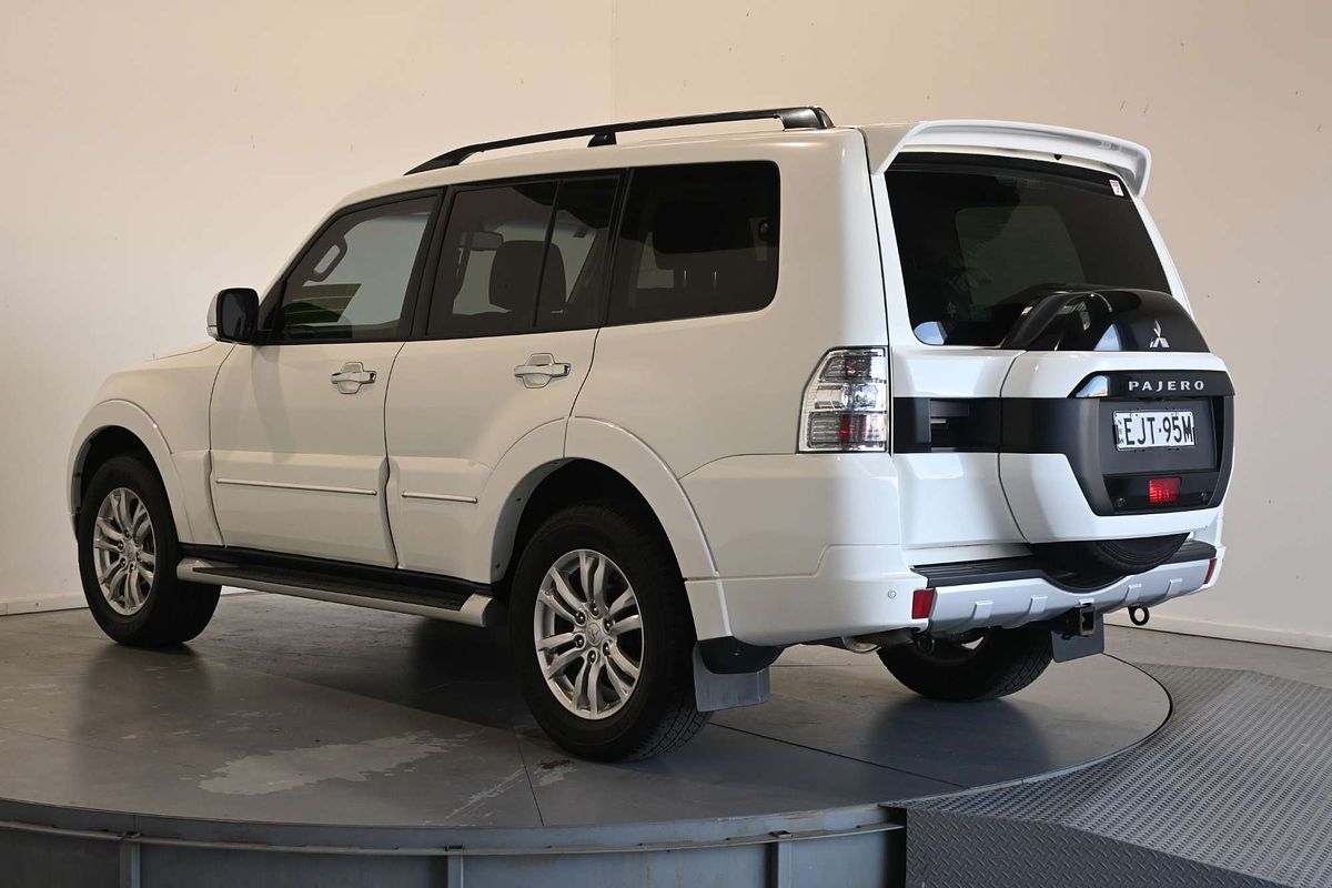2020 Mitsubishi Pajero Exceed NX