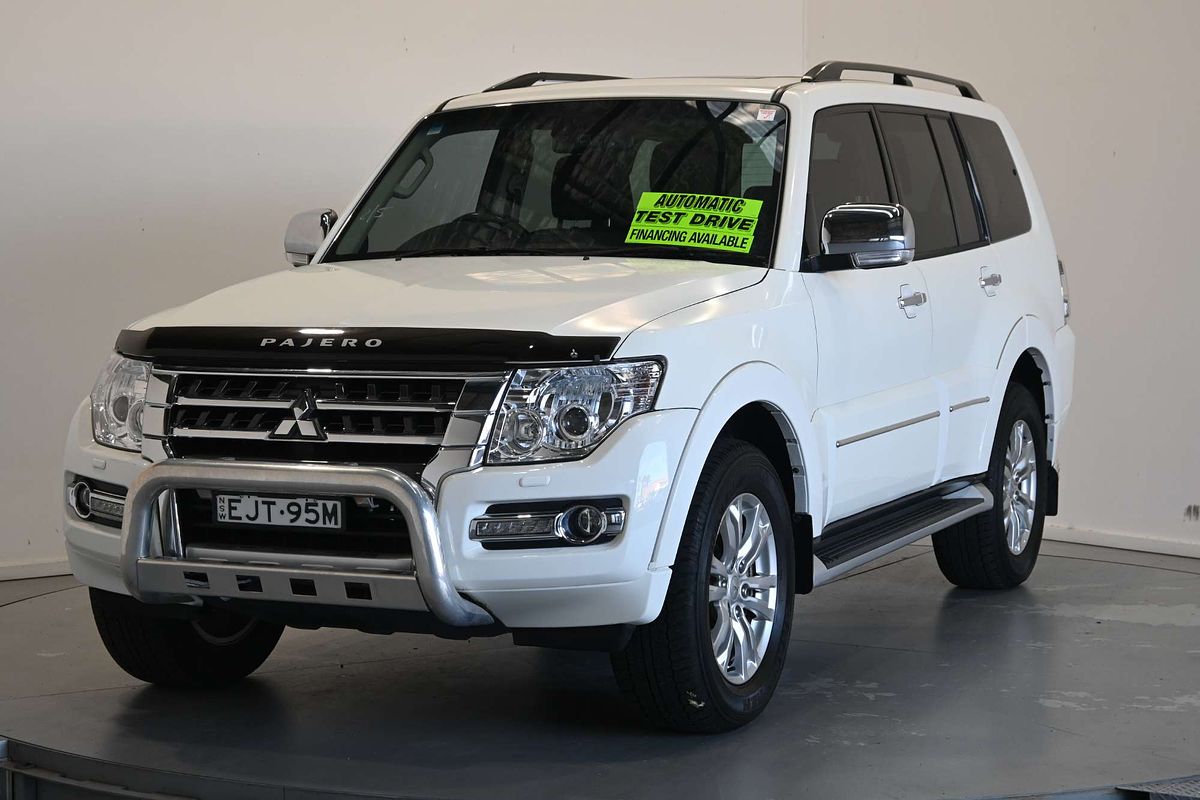 2020 Mitsubishi Pajero Exceed NX