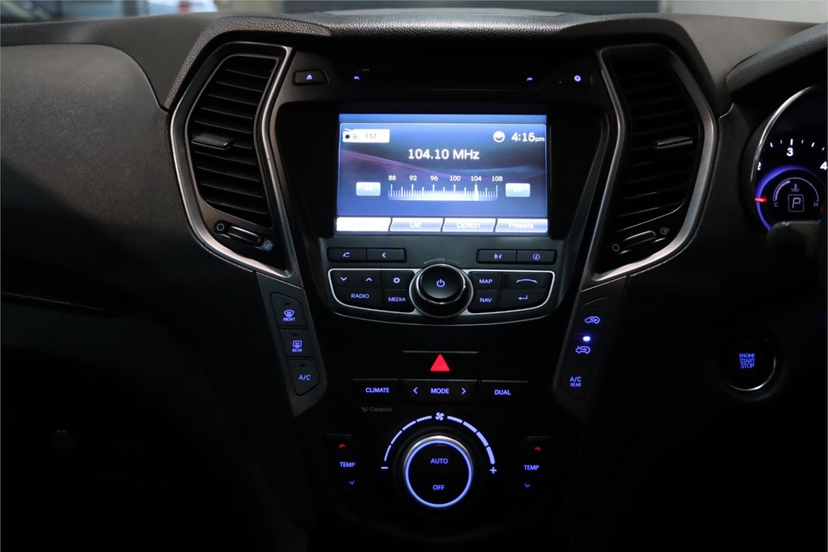 2013 Hyundai Santa Fe Highlander DM