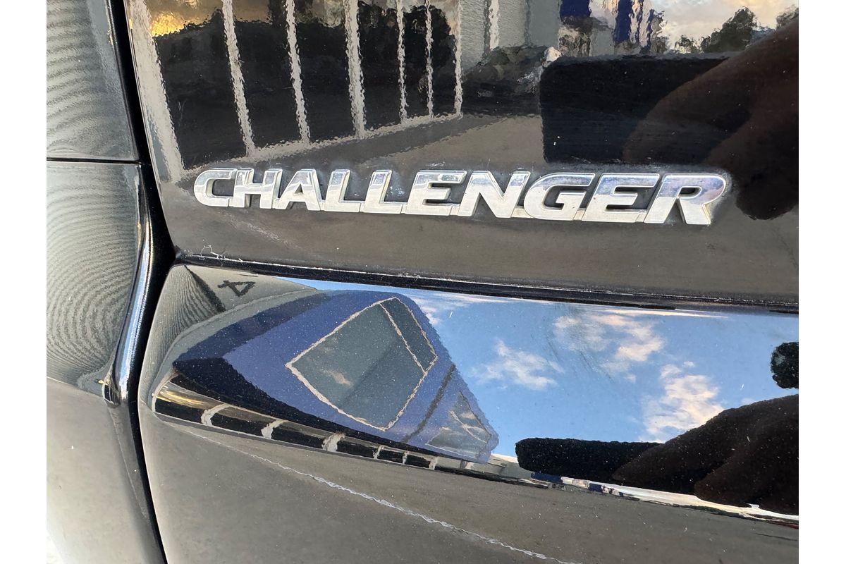 2013 Mitsubishi Challenger LS PB