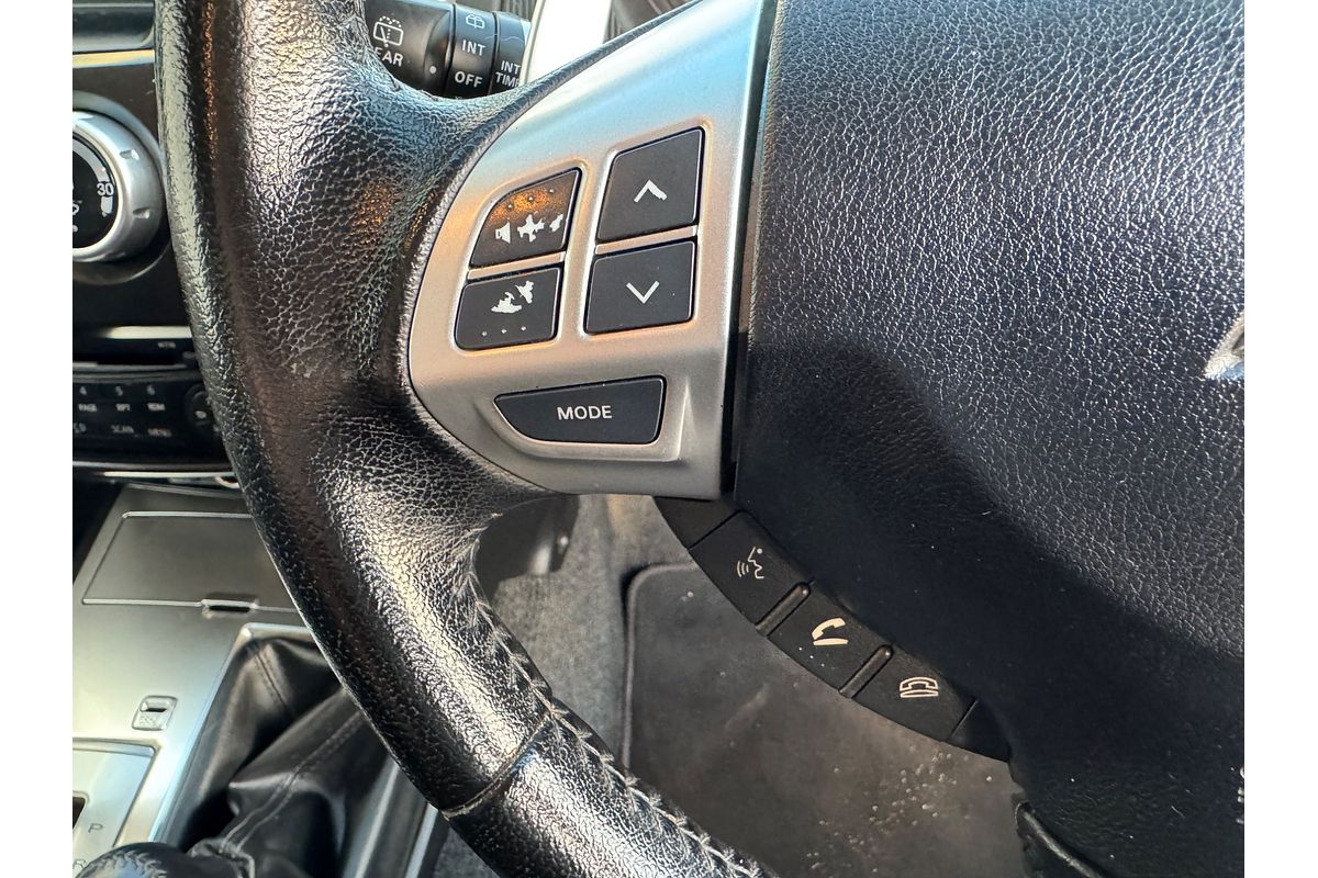 2013 Mitsubishi Challenger LS PB