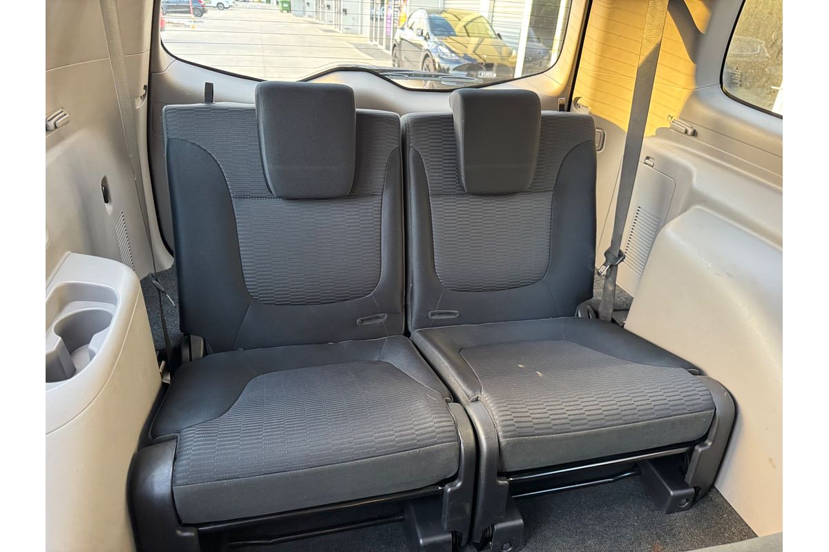2013 Mitsubishi Challenger LS PB