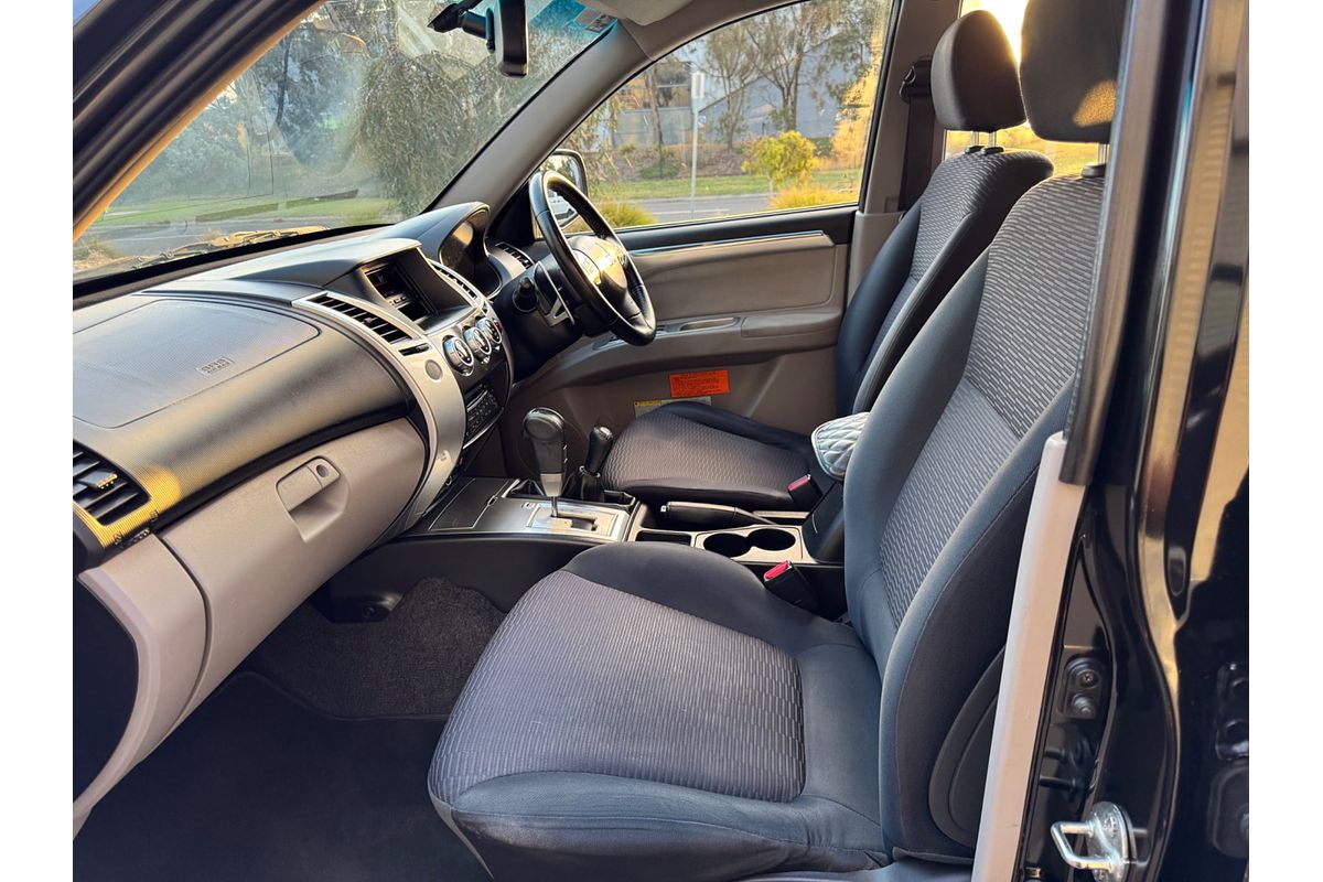 2013 Mitsubishi Challenger LS PB